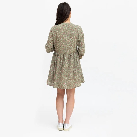 Buttoned Down Flowers Dress - Picture 3 of 4